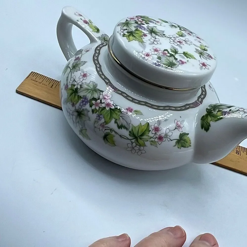 Andrea by Sadek teapot. Floral grapes.